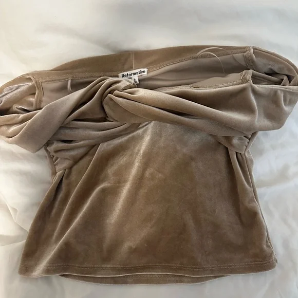 Reformation Velvet Over the Shoulder Blouse - Picture 2 of 3